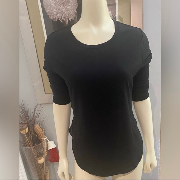 SOLD-Fabletics Black Long Sleeve Mesh Criss Cross Sasha Athletic Shirt Stretch - Picture 2 of 5